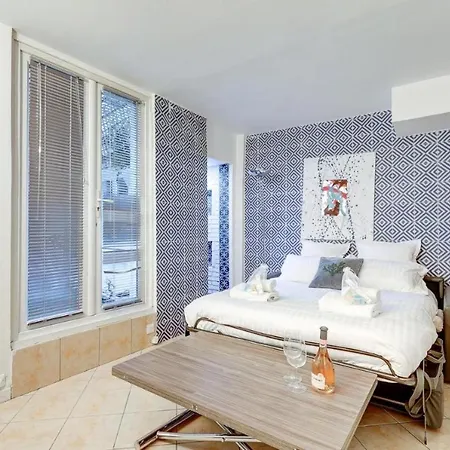 Maison Lombards Terrasse Apartment