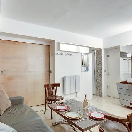 Maison Lombards Terrasse Apartment *